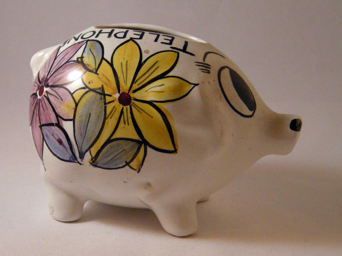 More UK Pig Piggy Banks